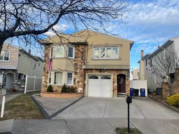 24 Purdue CT, Staten  Island, NY 10314