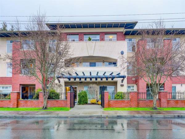 2380 Brethour Ave #204, Sidney, BC V8L 2A5