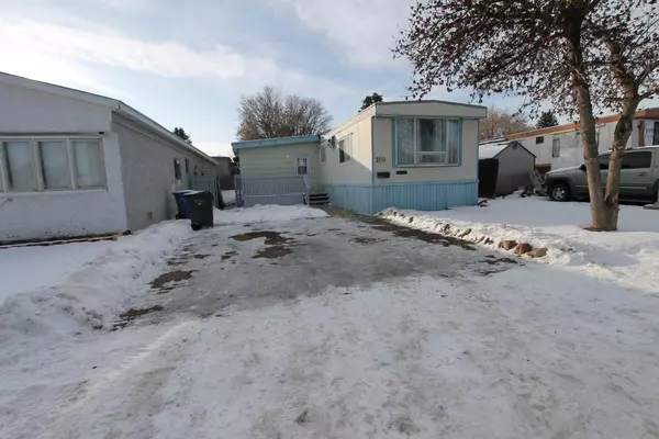 160 Anson AVE Southwest, Medicine Hat, AB T1A8A3