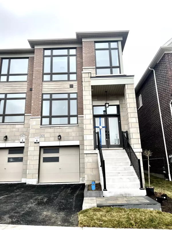 2825 Albatross WAY, Pickering, ON L1X 0P6