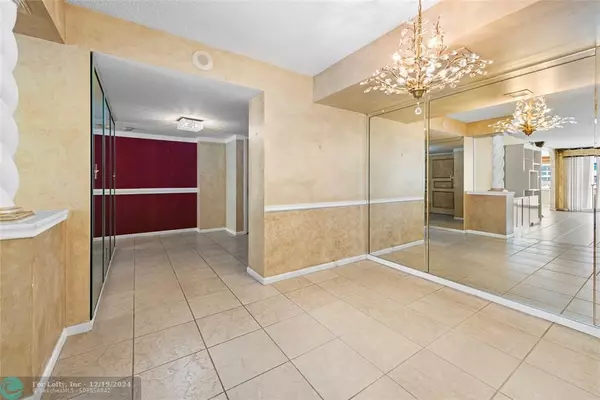 Pompano Beach, FL 33062,1370 S Ocean Blvd  #2507