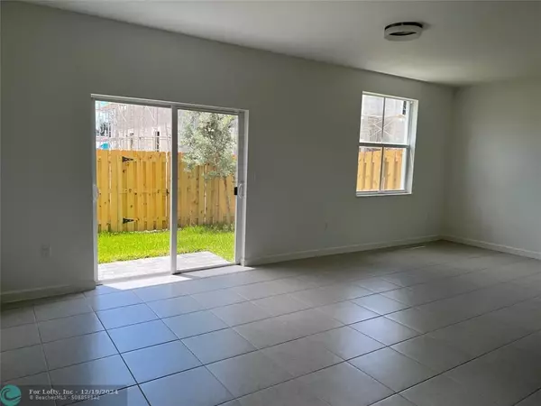 Coral Springs, FL 33076,11880 NW 47th Manor