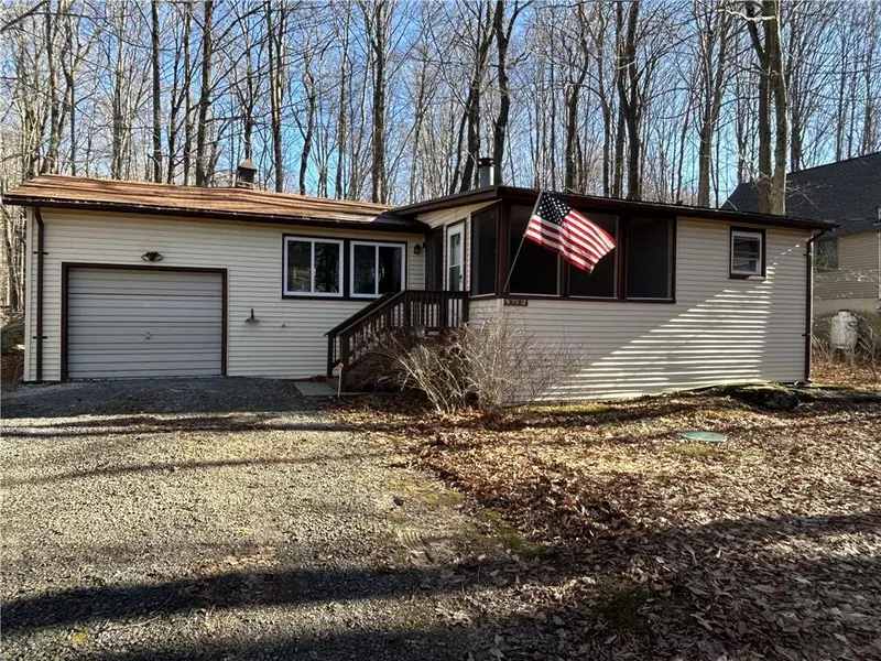 433 Orono Drive, Coolbaugh Twp, PA 18347