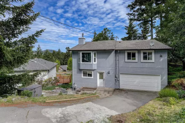 Colwood, BC V9C 3P7,3476 Sunheights Dr