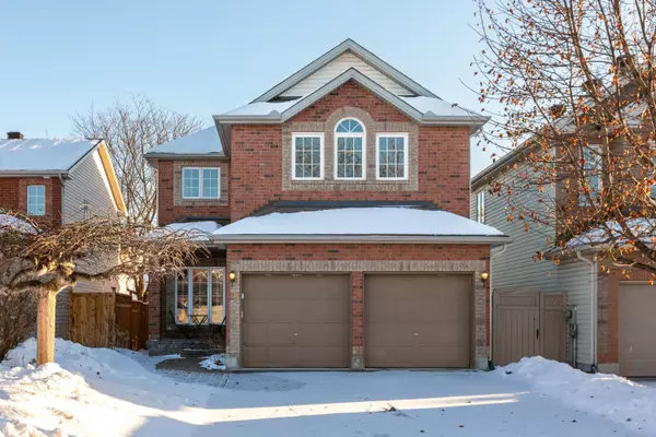 28 BOREALIS CRES, Overbook - Castleheights And Area, ON K1K 4T4