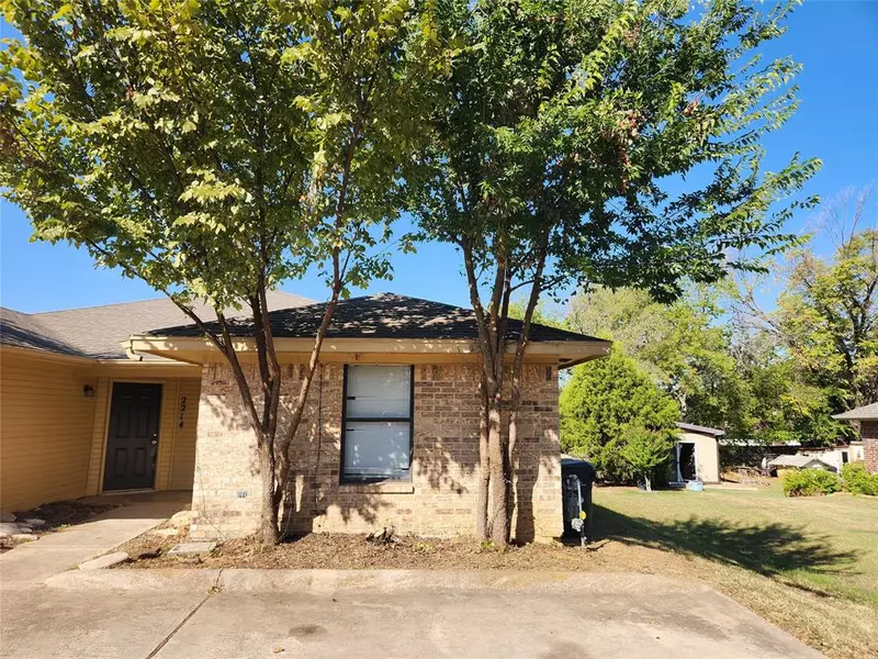 2212 Bernard Street, Denton, TX 76205