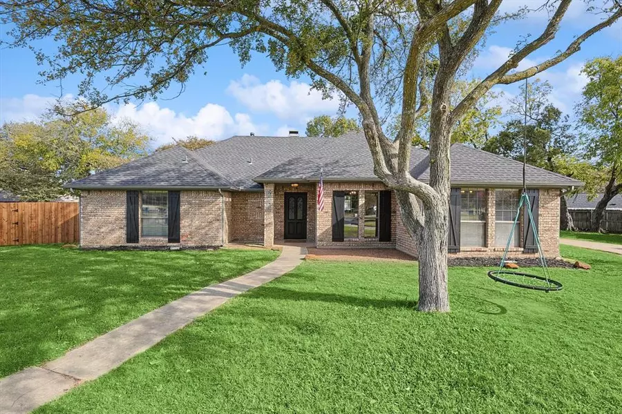 626 Park Lane, Highland Village, TX 75077