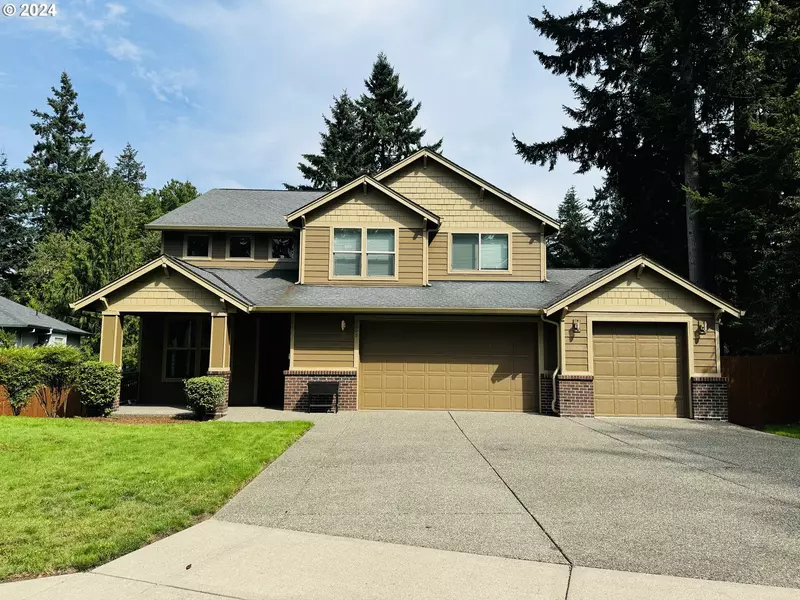 2209 NE VILLAGE GREEN DR, Vancouver, WA 98684