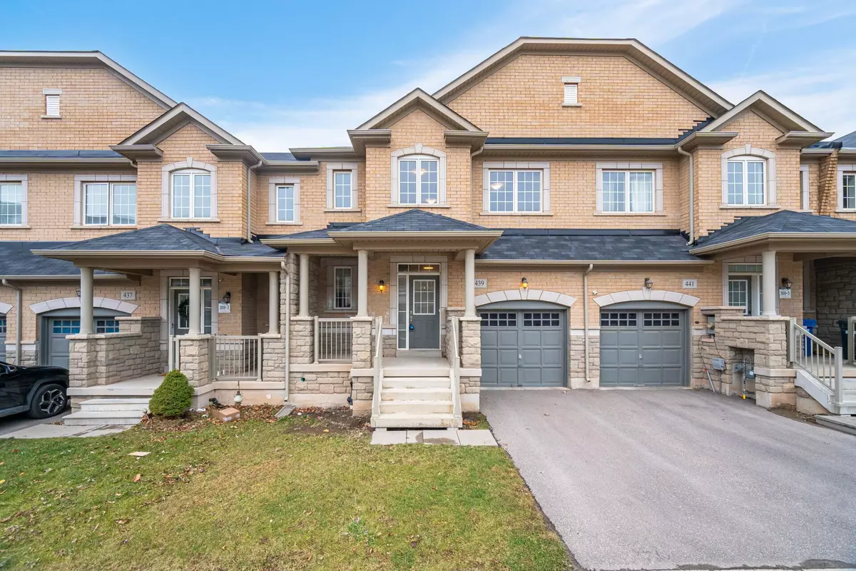 Oakville, ON L6H 0S3,439 Silver Maple RD