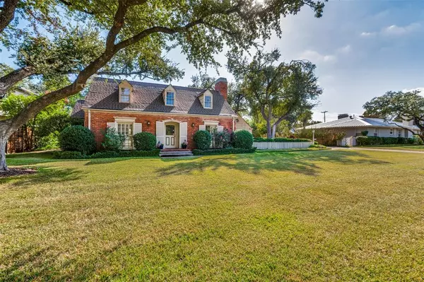 4222 Willow Grove Road, Dallas, TX 75220