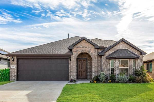 204 W Autumn Hill Bluff, Lavon, TX 75166