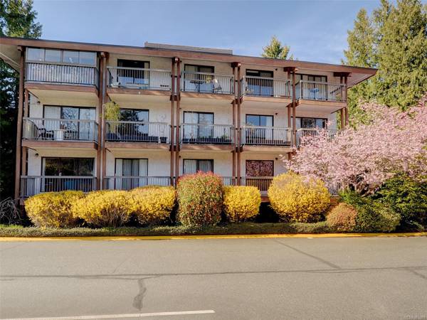 1005 Mckenzie Ave #319, Saanich, BC V8X 4A9