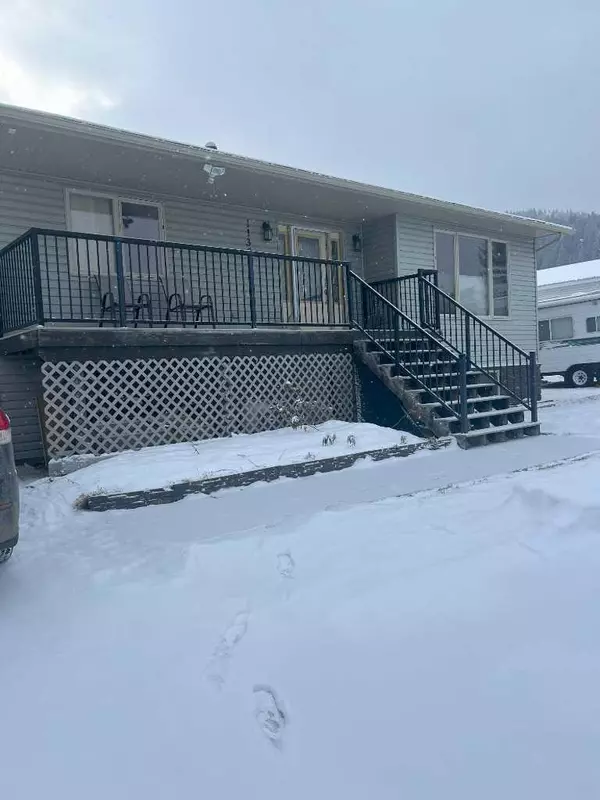 Hillcrest, AB T0K1C0,1137 232 ST