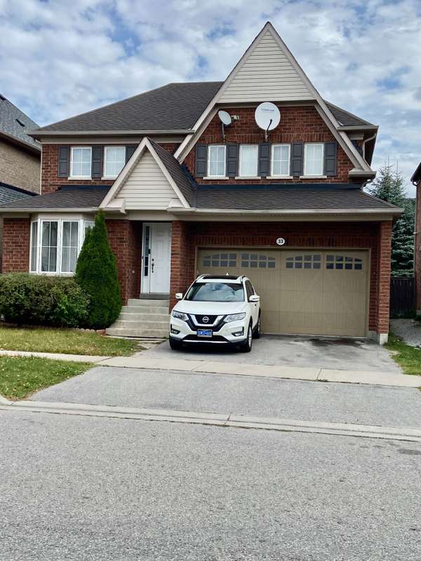 33 Rushbrooke WAY, Ajax, ON L1Z 2C4