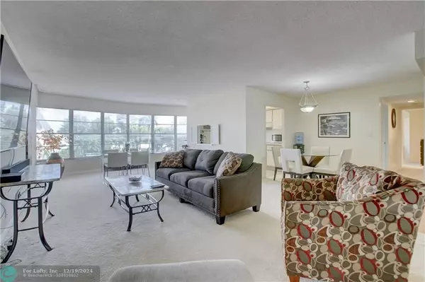 Fort Lauderdale, FL 33308,2500 NE 48th Ln  #308