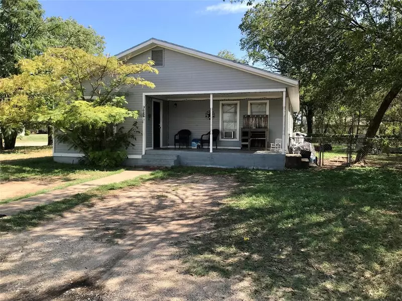 308 N San Marcus Street, Whitney, TX 76692