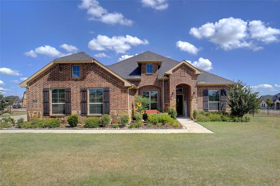 1021 Lynnwood Lane, Weatherford, TX 76085