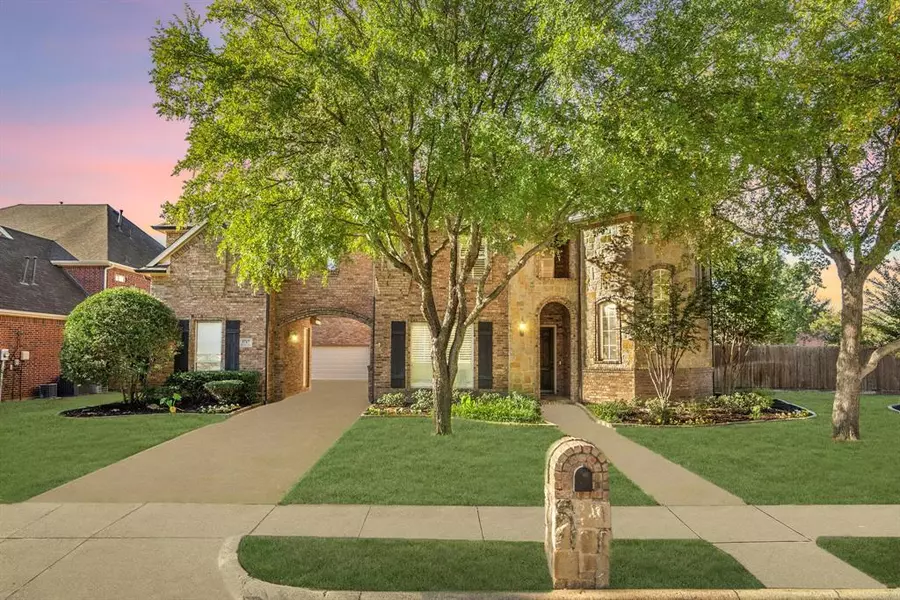 3717 Winding Oaks Drive, Flower Mound, TX 75022