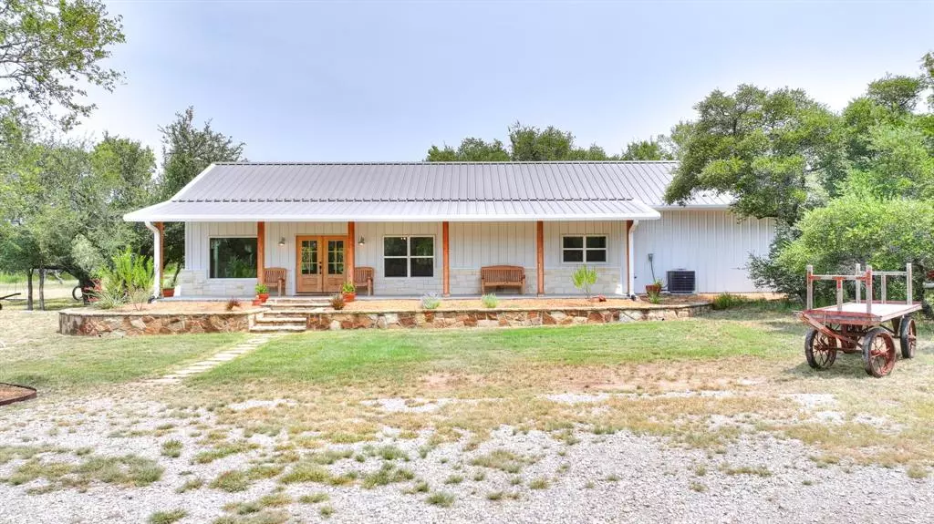 175 Single Oak Lane, Santo, TX 76472