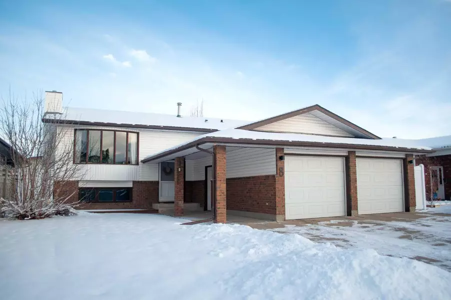 8 Rideau Close SE, Medicine Hat, AB T1B3Y1