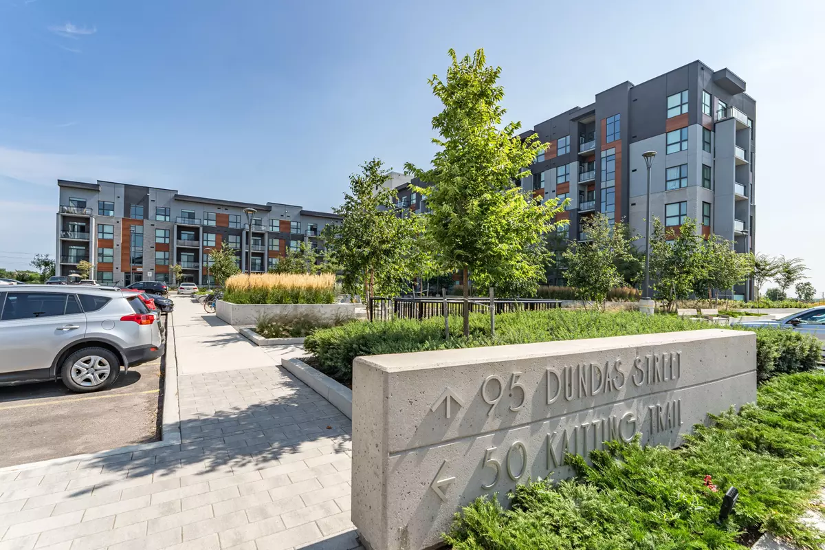 Oakville, ON L6M 5N4,95 DUNDAS ST W #310