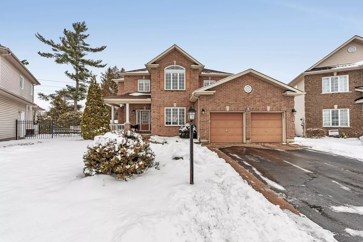 Stittsville - Munster - Richmond, ON K2S 1Z3,9 Galena CT