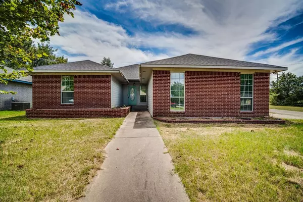 306 Starboard Drive,  Gun Barrel City,  TX 75156