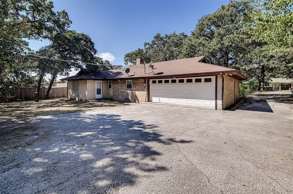 Burleson, TX 76028,2425 Sunset Lane