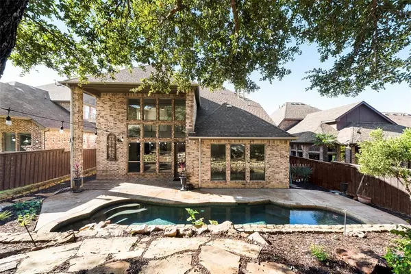 4032 E Hill Drive, Irving, TX 75038