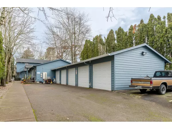 903 NE 183RD AVE, Portland, OR 97230