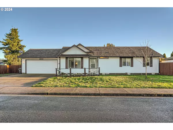 25 IVY AVE,  Gervais,  OR 97026