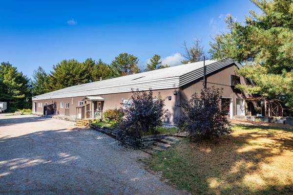 11 GRAY RD, Bracebridge, ON P1L 1P8