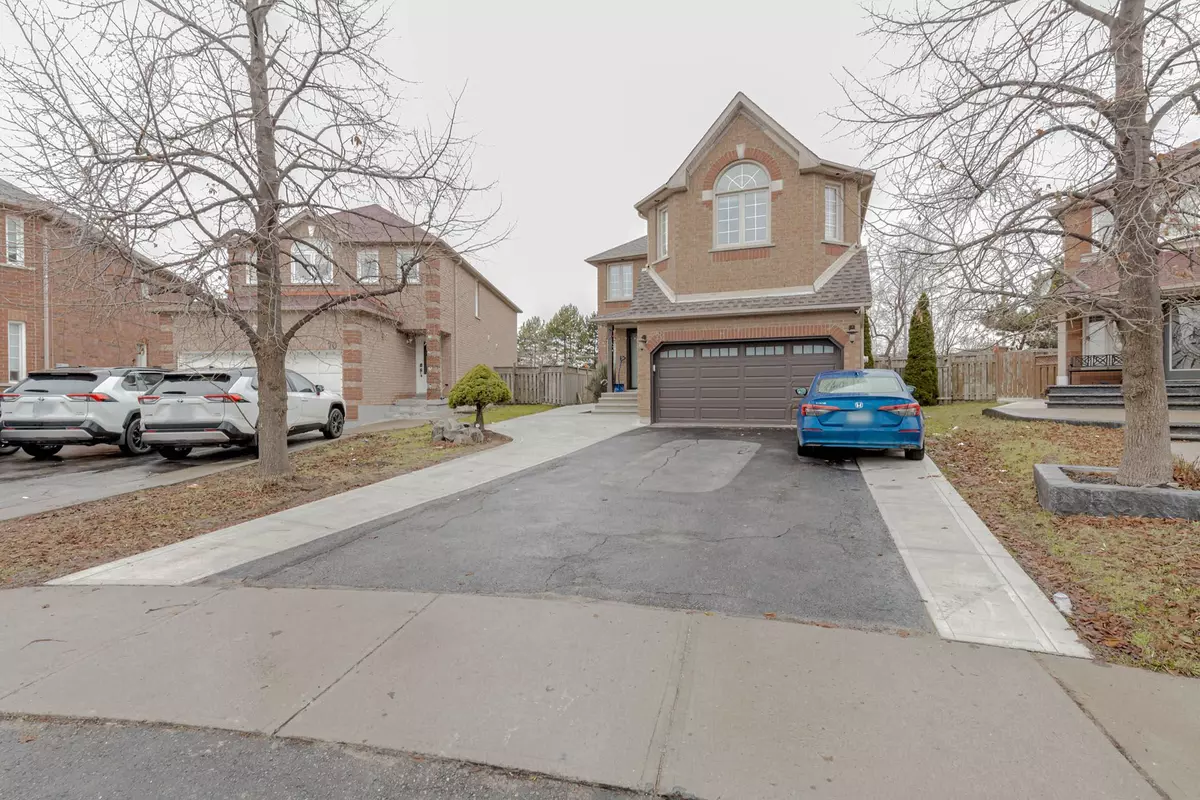 Brampton, ON L6Y 4Y1,72 Chadwick CRES #Bsmnt