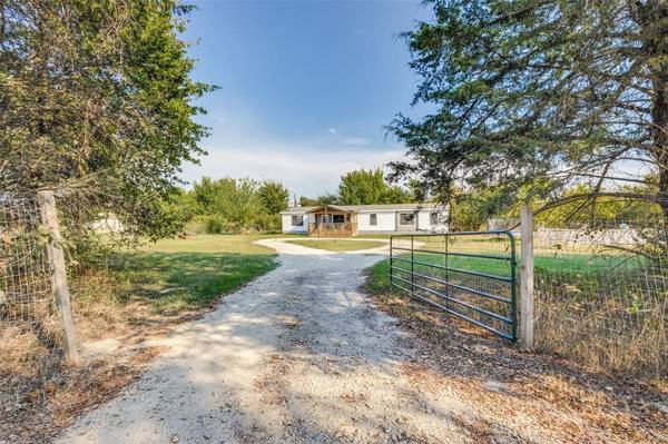 3211 County Road 114, Whitesboro, TX 76273