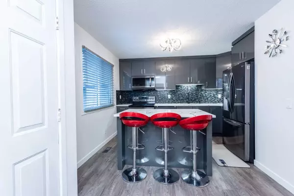 Calgary, AB T1Y 3Z5,3029 Rundleson RD Northeast #86