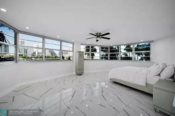 905 Brickell Bay Dr  #Suite 230, Miami, FL 33131