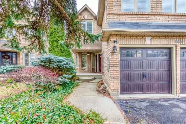 Oakville, ON L6M 3J5,2265 Brays LN