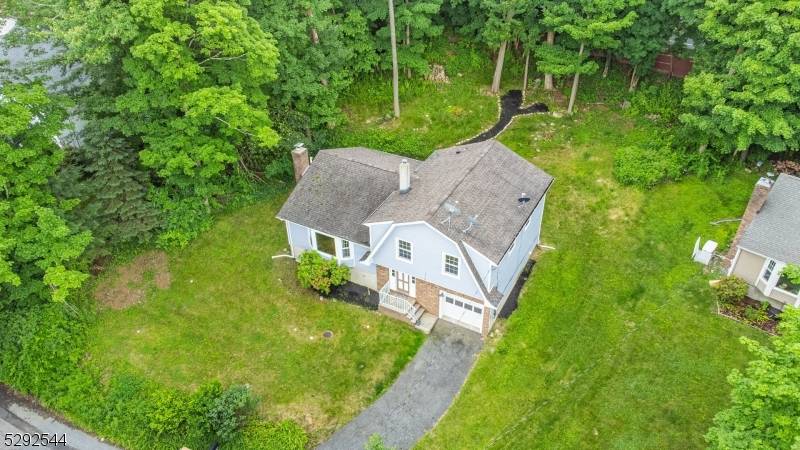 16 Woodland Trl, Sparta Twp., NJ 07871