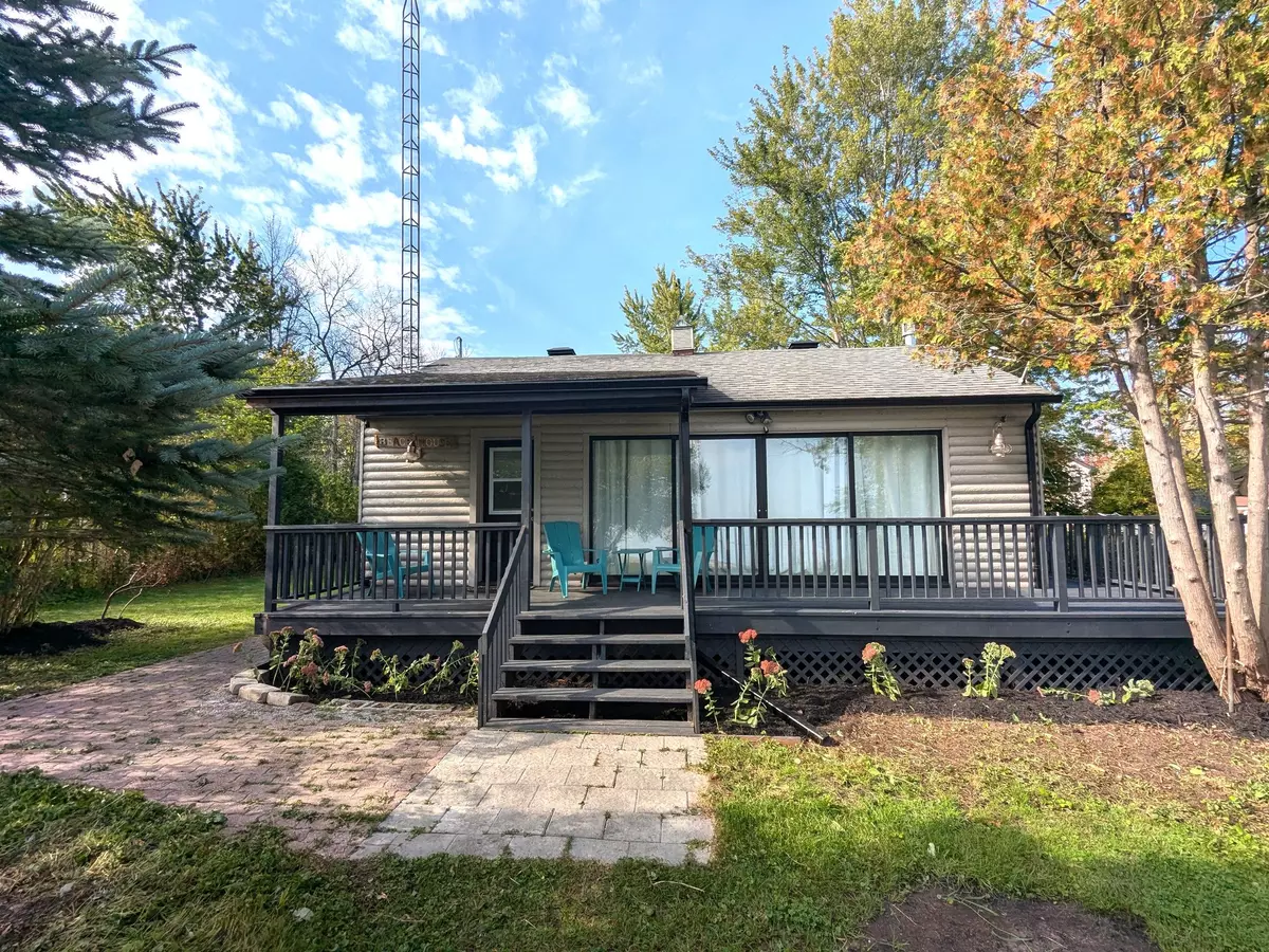 Innisfil, ON L9S 4L9,1753 Cross ST