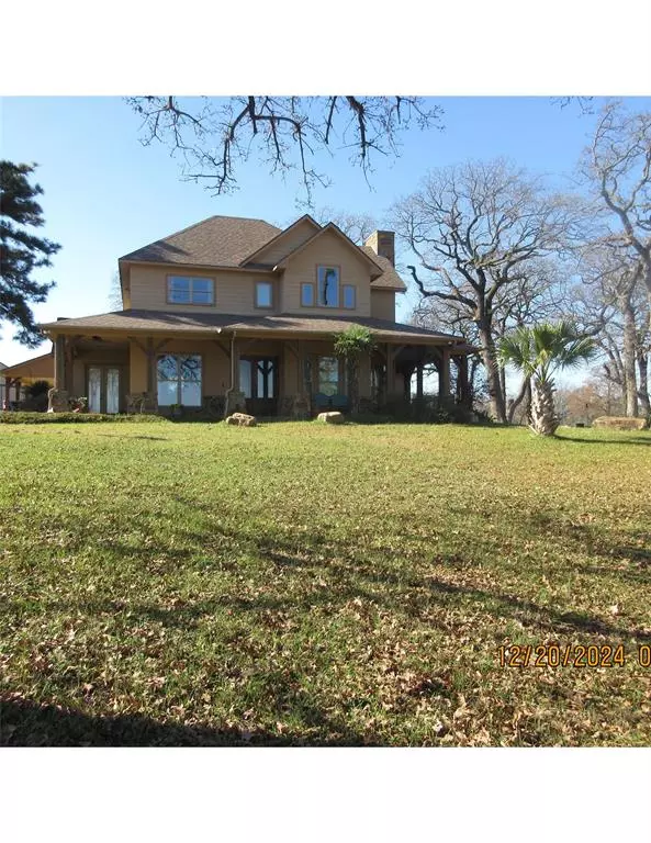 10453 CR 4530, Larue, TX 75770