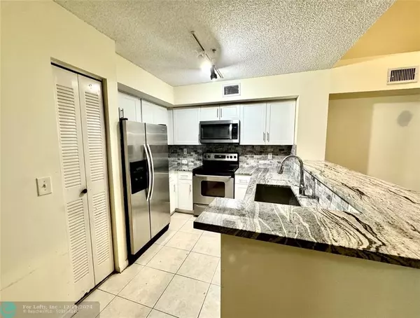 Miramar, FL 33025,2103 Renaissance Blvd  #304