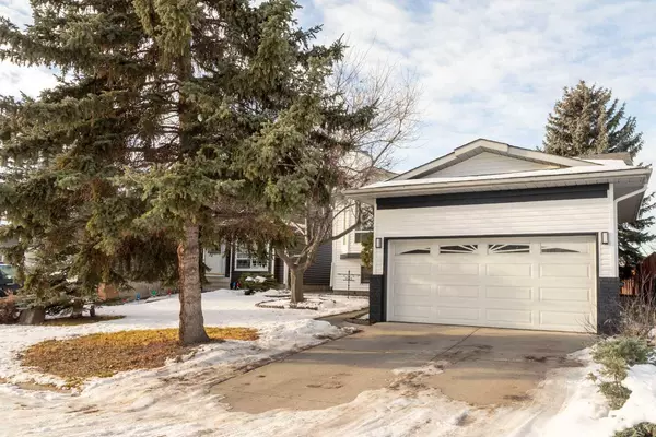 212 Riverstone PL SE,  Calgary,  AB T2C 3W8