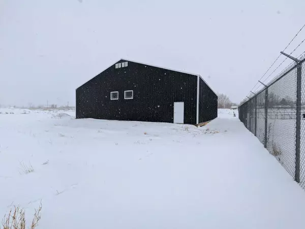 Trochu, AB T0M2C0,225 Elevator RD