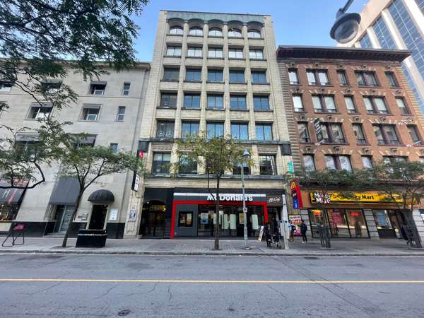 71 BANK ST, Ottawa Centre, ON K1P 5N2