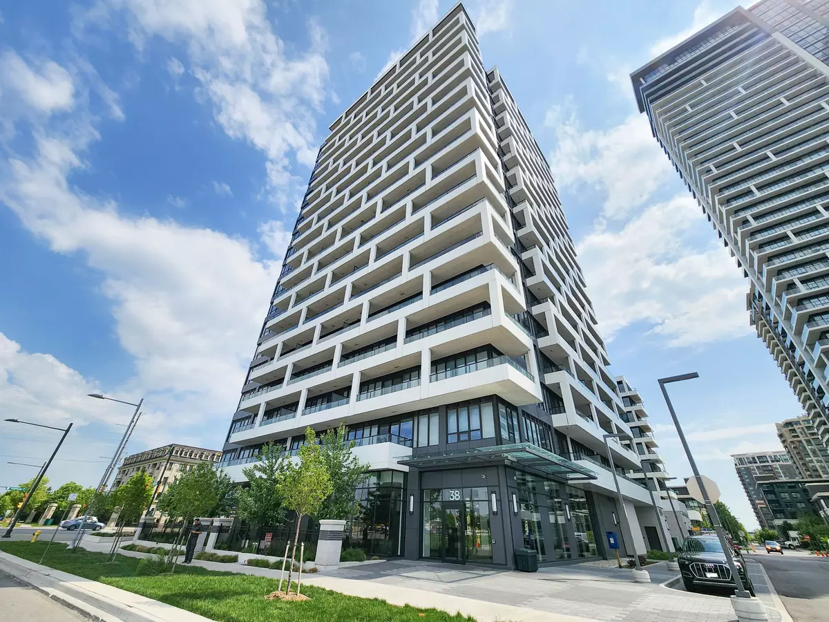 Markham, ON L3R 6M8,38 Water Walk DR #631