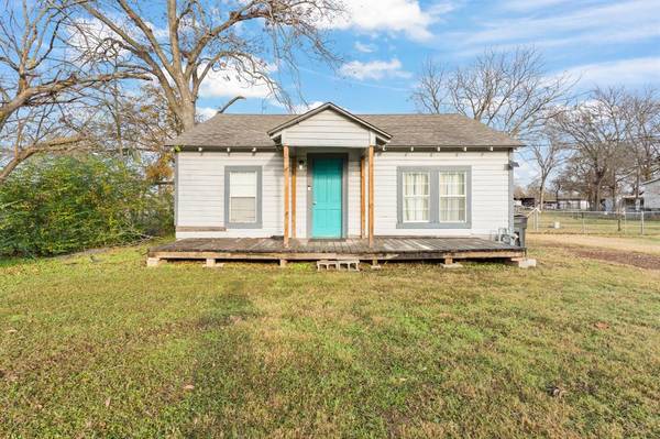 1123 Alvarado, Cleburne, TX 76031