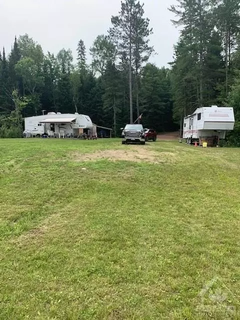 Head, Clara And Maria, ON K0J 1R0,171 MACKEY CREEK RD