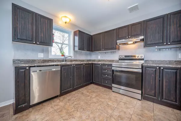 Renfrew, ON K8A 8K5,541 ANGUS CAMPBELL DR