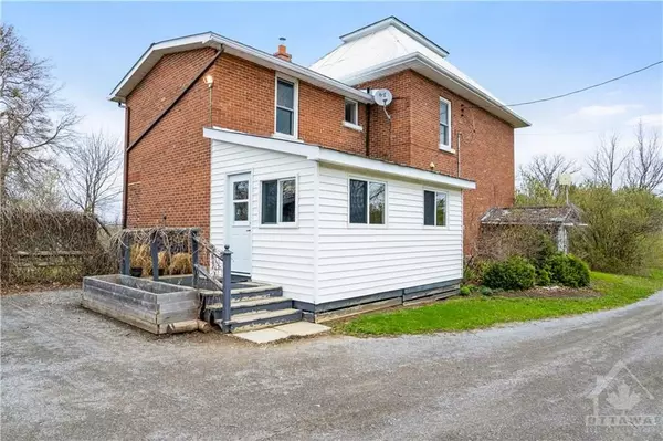 Mcnab/braeside, ON K7S 3G8,157 DUNCAN DR