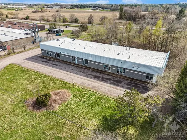 Renfrew, ON K8A 6W5,330 BOUNDARY RD E